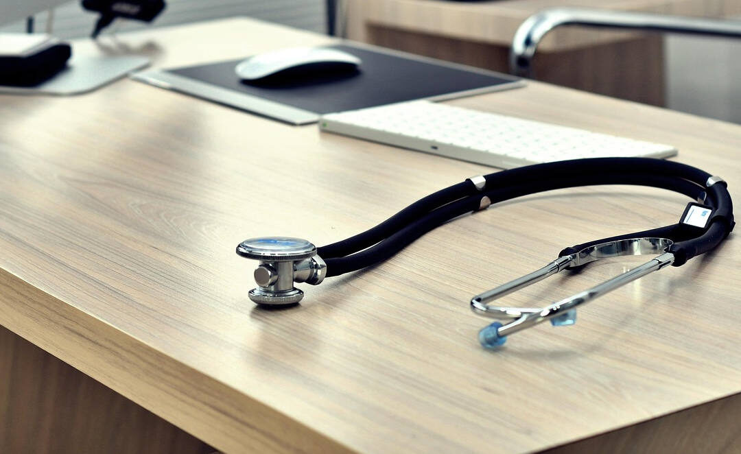 CP : médecin du GHER incriminé